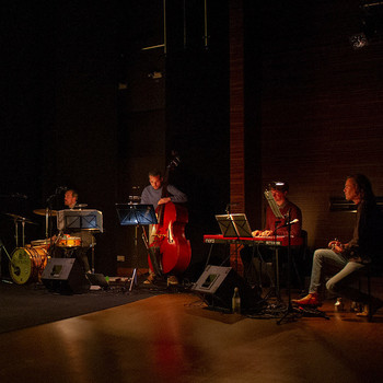 With the Quinn brothers (Brian, Simon & Nolan) at Festival gorniškega filma, Kosovel Hall, Ljubljana, 2020 <em>Photo: Igor Kuster</em>